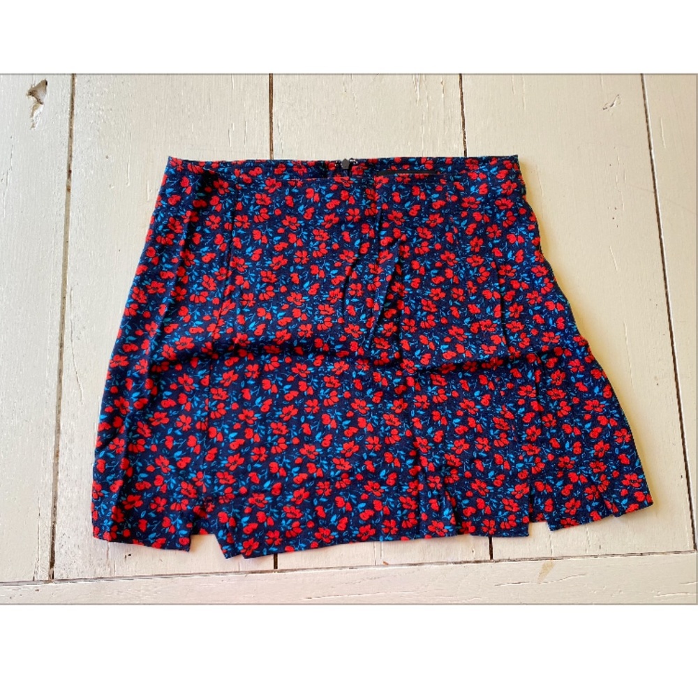 floral skirt